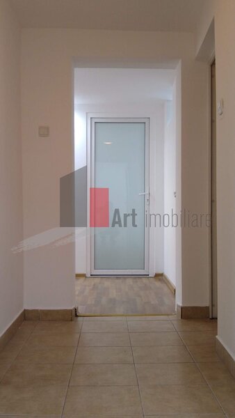 Spatiu, urgent, et. 1 in imobil p+1, intrare separata, negociabil