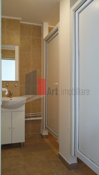 Spatiu, urgent, et. 1 in imobil p+1, intrare separata, negociabil