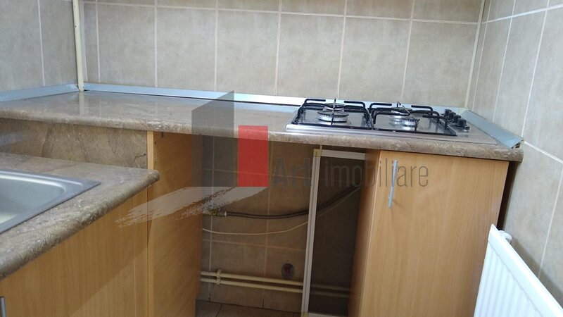 Spatiu, urgent, et. 1 in imobil p+1, intrare separata, negociabil